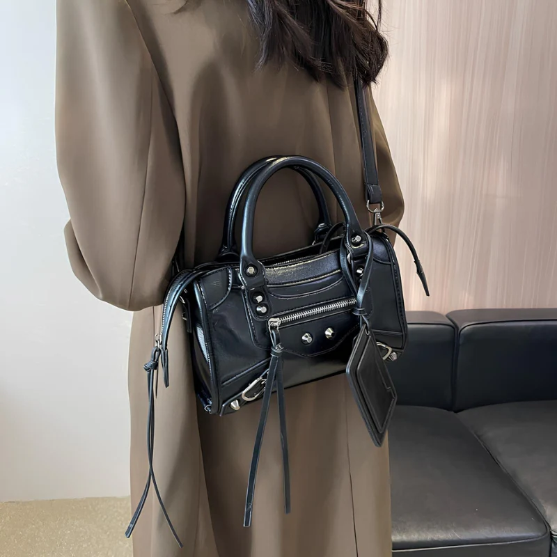 Antonia – Sac à Main Spacieux avec Bandoulières Ajustables et Poches Zippées - Image 4